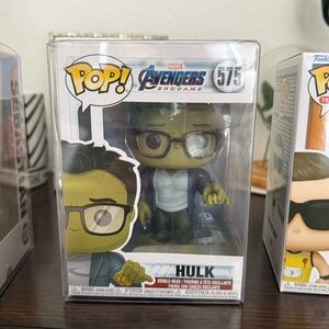 Funko Pop Avengers Hulk With Protector #575